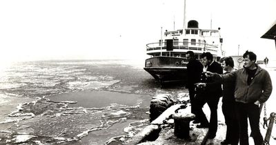 Freak 1982 weather saw River Mersey ice over and boys freeze in icy car park lift