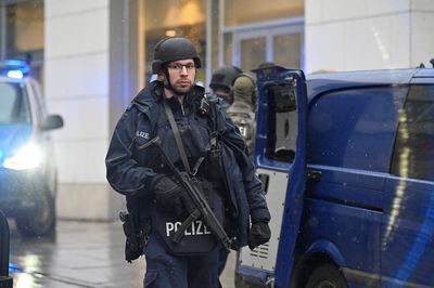 German police give all-clear after hostage-taking in Dresden