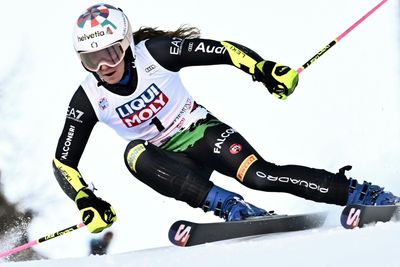 Bassino eclipses Vlhova to win giant slalom in Sestriere