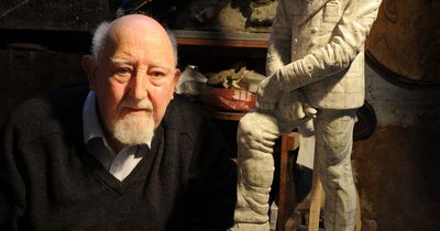 Talented sculptor who carved the landmarks of Liverpool dies aged 92