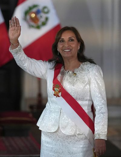 Peru's president asks cabinet to take anti-corruption pledge