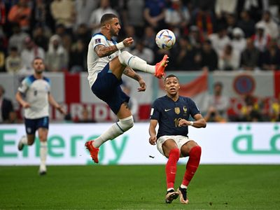 France beats its European rival England to advance to the World Cup semifinals