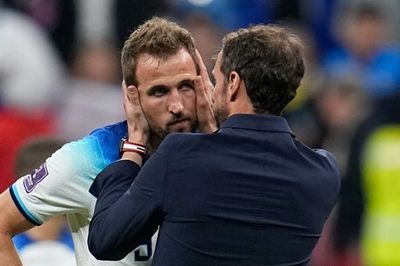 Harry Kane: England team-mates rally round captain after crucial penalty miss - ‘He will bounce back’