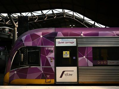 Victorians to get free festive transport