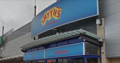 Nottinghamshire mum says Smyths Toys rejected son who tried to pay with change