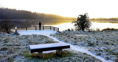 Who is eligible for Cold Weather Payments in Northern Ireland as icy conditions continue