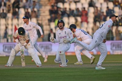 Pakistan still in contention as England progress slows in Multan
