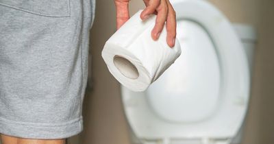 Two toilet habits that you should never ignore