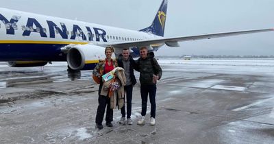 Passenger's ten hour wait at airport after snow cancels Ryanair flight