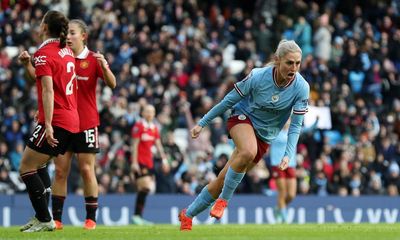 Coombs rescues Manchester derby draw as United protest missed handball