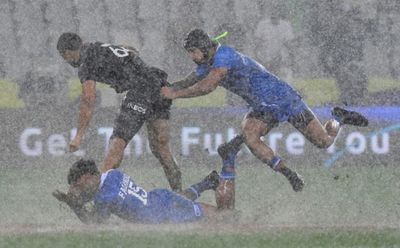 Samoa triumph in the rain in Cape Town Sevens