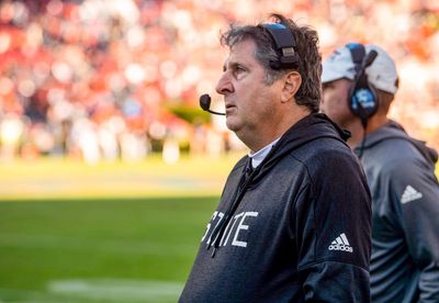 Mississippi State Football Coach Mike Leach Hospitalized