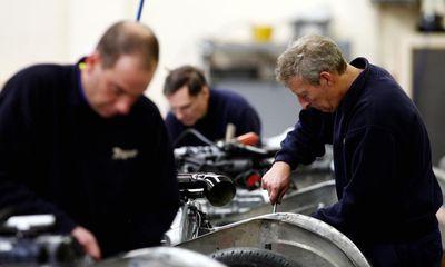 Fears for UK economy after manufacturing sector shrinks by 4%