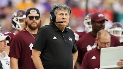 Mississippi St. Coach Mike Leach Reportedly in ‘Critical’ Medical Situation