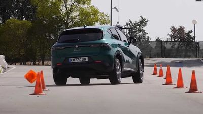 Alfa Romeo Tonale Isn't As Fast As Expected On The Moose Test