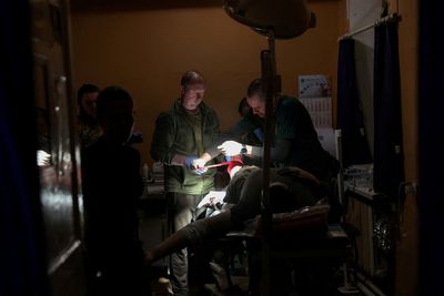 Ukrainian army doctors battle to save lives on front line