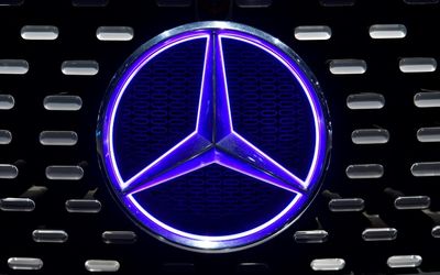 Mercedes plans 1 bn-euro electric van plant in Poland