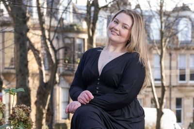 Woman’s life transformed after living kidney donation by mother and stranger