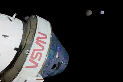 Tech & Science Daily podcast: Nasa Orion moon capsule splashdown