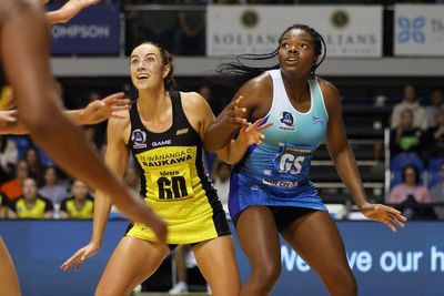 Grace and Kelly share crown on netball's big night