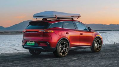 BYD Sold Almost 230,000 Plug-In Cars In November 2022