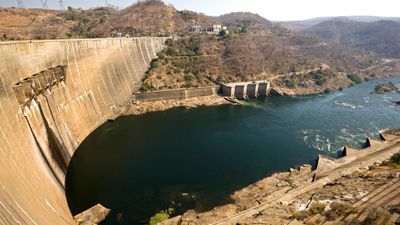 Record low Kariba dam levels see Zimbabwe, Zambia facing drastic power cuts