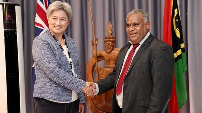 Closer security ties flagged with Vanuatu as Australia wrestles with China's Pacific rise