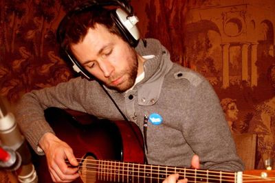 Scots songwriter shares Yes movement message across Europe