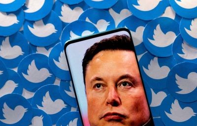 Teen who irked Elon Musk by tracking billionaires’ private jets says he’s been shadowbanned on Twitter