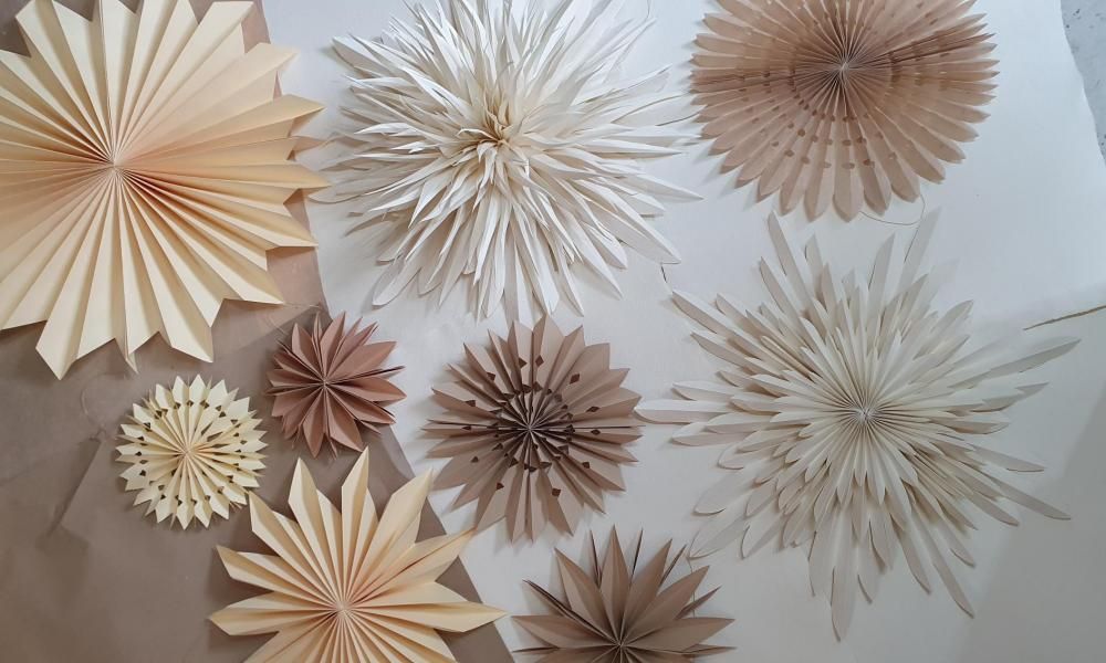 Make your own decorations! Eight cheap, easy and…