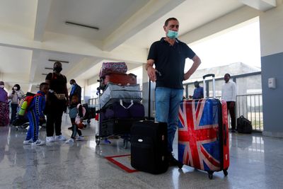 Nigeria scraps COVID-19 tests for international travellers