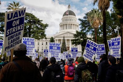 Some University of California graduate students end strike