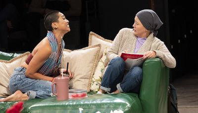 Multigenerational worlds collide in moving, funny and powerful ‘Bald Sisters’ at Steppenwolf Theatre