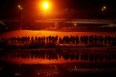 Asylum seeker crossings into US city of El Paso spike on weekend
