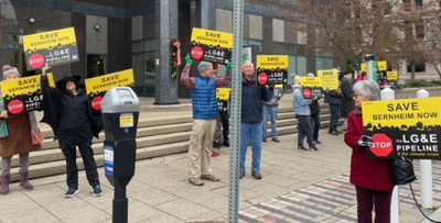 Environmentalists protest outside LG&E headquarters to halt Bullitt County pipeline