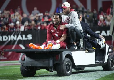 Cardinals QB Kyler Murray carted off after non-contact knee injury