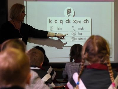 'Burnt-out' NT teachers take pay offer