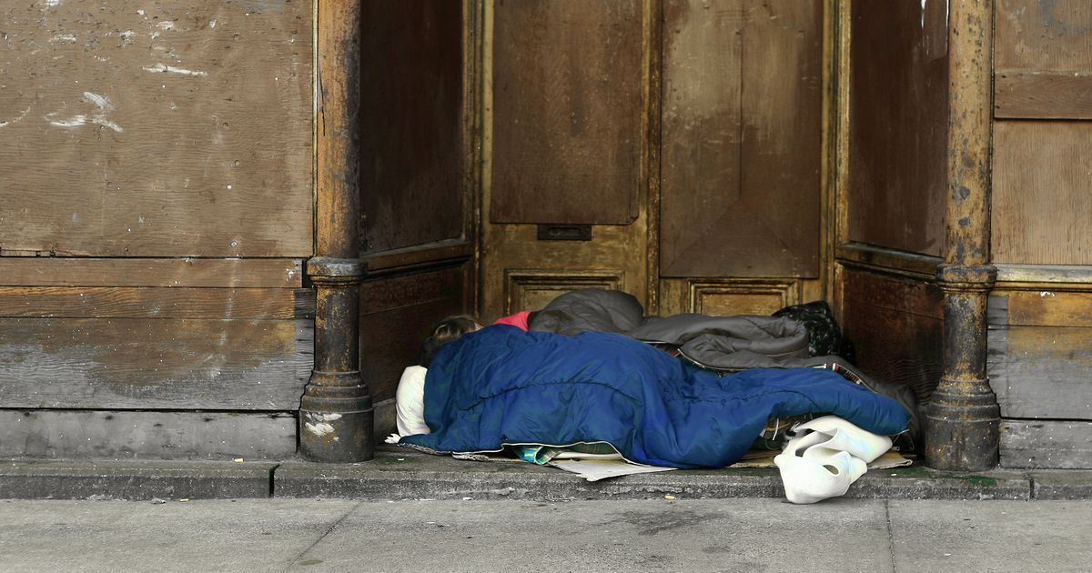 Young homeless woman dies while sleeping rough in…