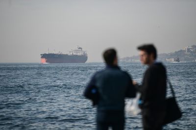 Turkey ends tanker dispute linked to Russian price cap
