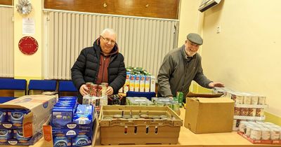 Falkirk community offer free food to help struggling families ahead of Christmas