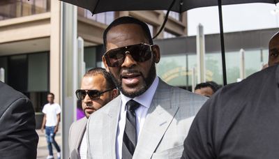 R. Kelly message from jail: ‘Leave my music alone!!!’