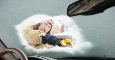 Motorist shares that you've been using ice scrapers wrong to defrost the car