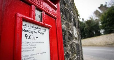 Royal Mail issues 'final chance' warning for posting Christmas gifts as strikes affect deadlines