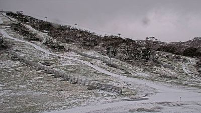 Pre-Christmas cold spell delivers snow and near-record-low summer temperatures