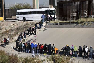 GOP states ask appeals court to preserve Title 42 border policy - Roll Call