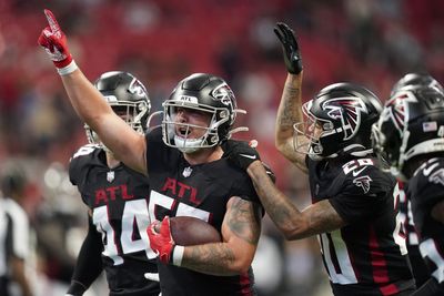 Falcons LB Troy Andersen spotted with sling on arm