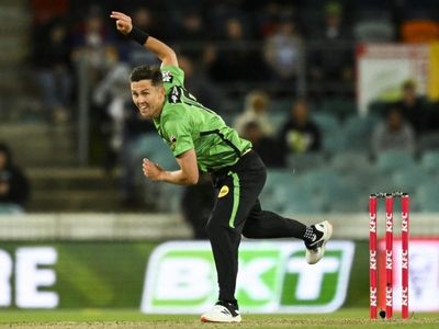 Boult says hi to BBL with quickfire double