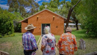 Stolen Generations survivors fight for future of Alice Springs childhood home, St Mary's Hostel