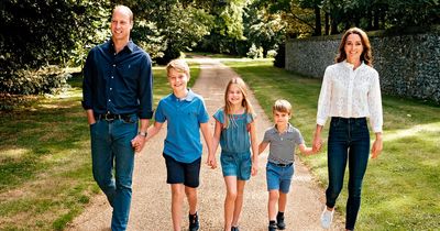 Prince William and Kate Middleton hold hands with their kids in Christmas card snap