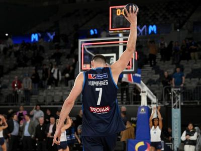 Gay NBL star Humphries relishes support